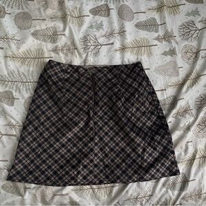 Plaid A-Line Skirt - Black and Grey